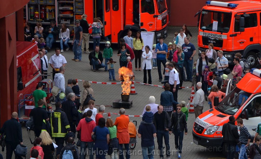 Tag der Offenen Tuer BF Koeln Weidenpesch Scheibenstr P646.JPG